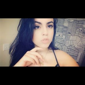 Meet your Posher, Jade